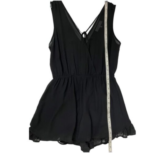 ASTR Romper One Piece V Neckline Ruffle Hem Black Size Small - Picture 7 of 12